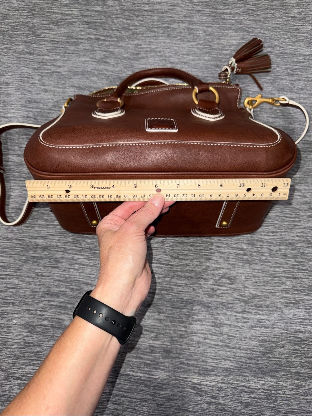 Dooney & Bourke NWT Chestnut Florentine Edge - Picture 8 of 14